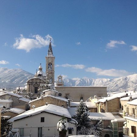 La finestra Sulmò Apartamento Sulmona Exterior foto