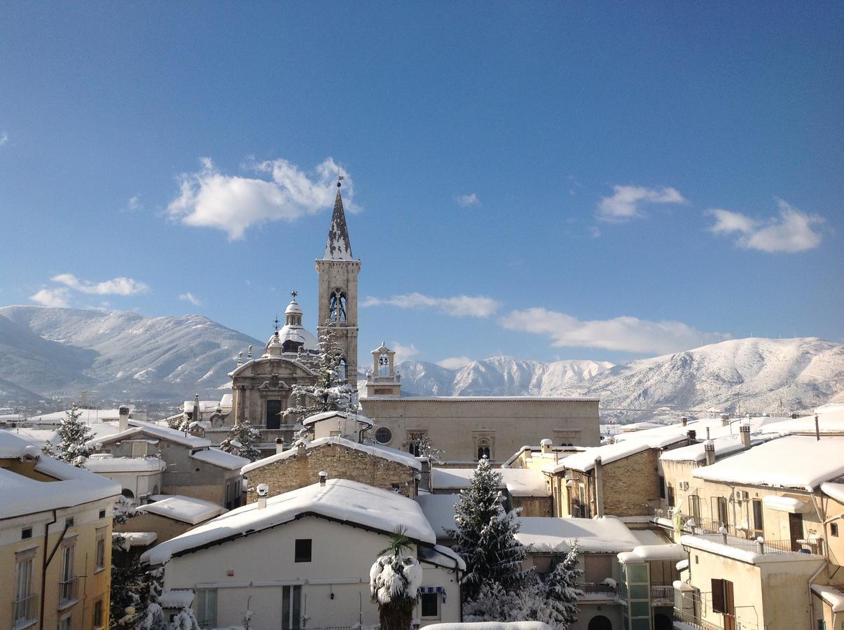 La finestra Sulmò Apartamento Sulmona Exterior foto